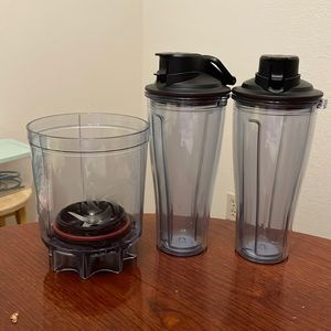 Vitamix blender bottles with adapter